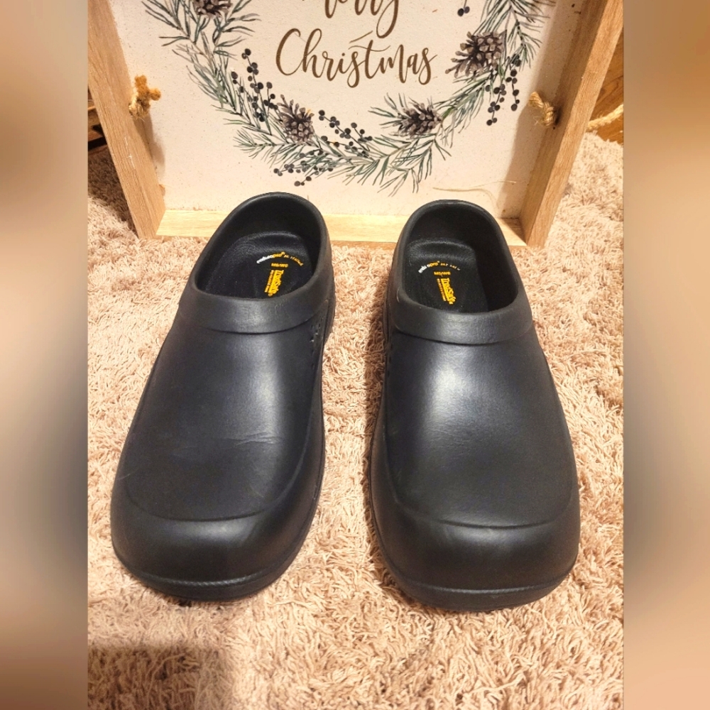 Unisex Tredsafe shoes-resistant shoes, non-slip. Size W6. M5. Work shoes.